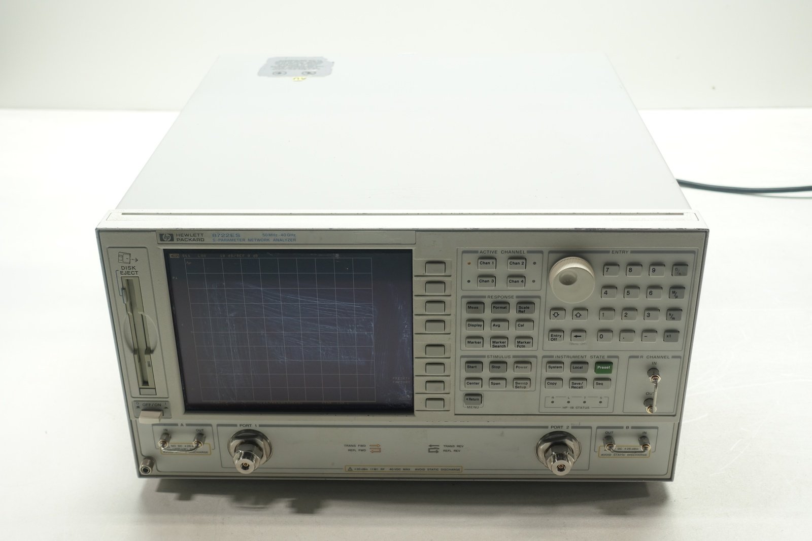 Keysight 8722ES Vector Network Analyzer / 50 MHz to 40 GHz / S-parameter