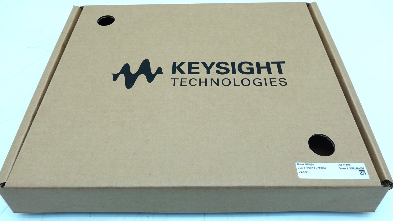 Keysight N9952A FieldFox Handheld Microwave Analyzer / 300 kHz to 50 GHz