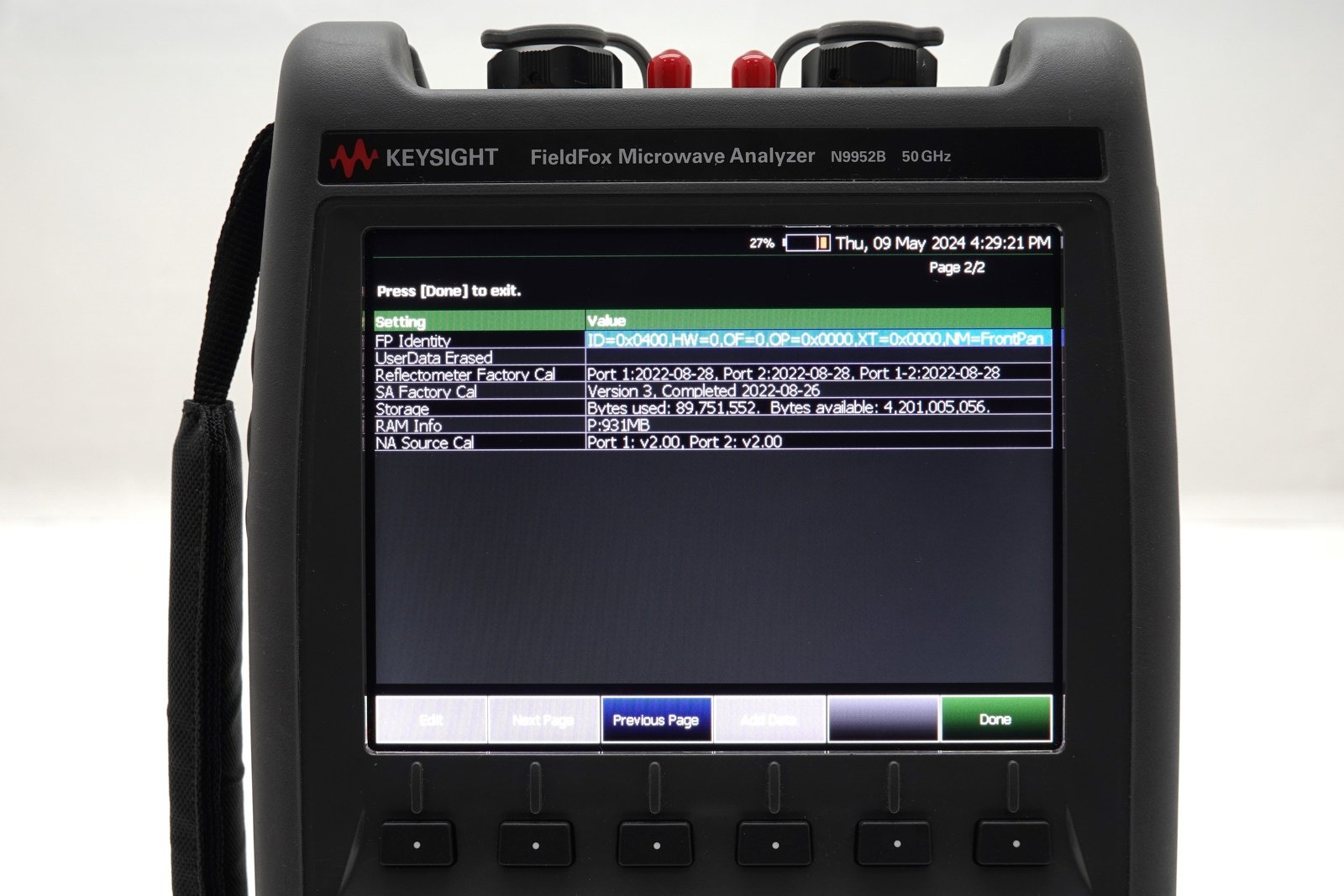 Keysight N9952B FieldFox Handheld Microwave Analyzer / 300 kHz to 50 GHz