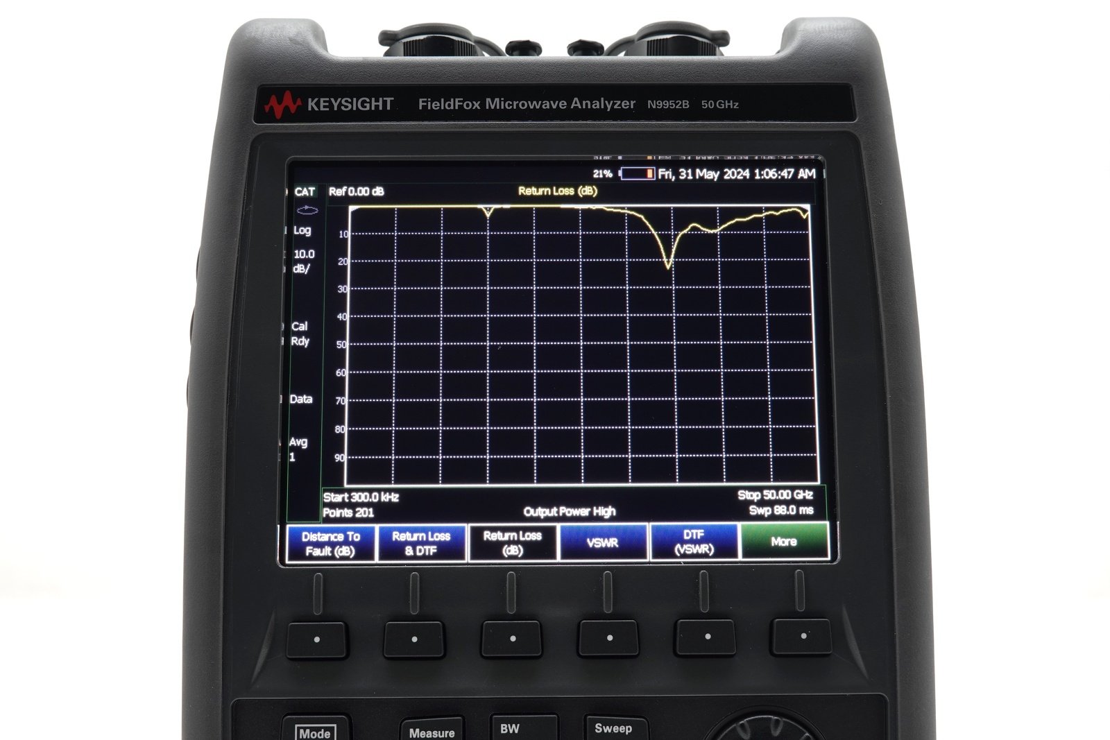 Keysight N9952B FieldFox Handheld Microwave Analyzer / 300 kHz to 50 GHz